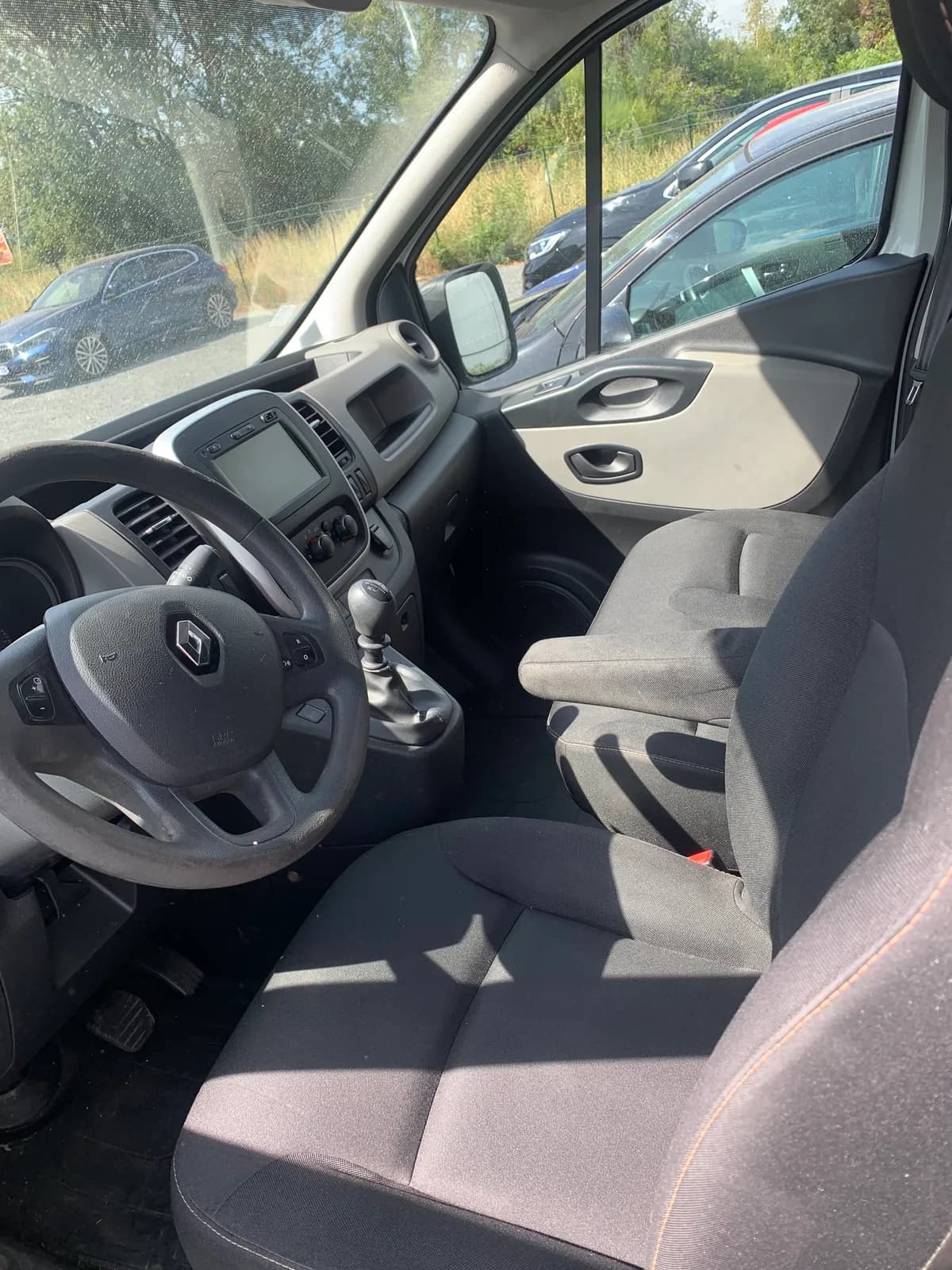 Renault Trafic — photo 4