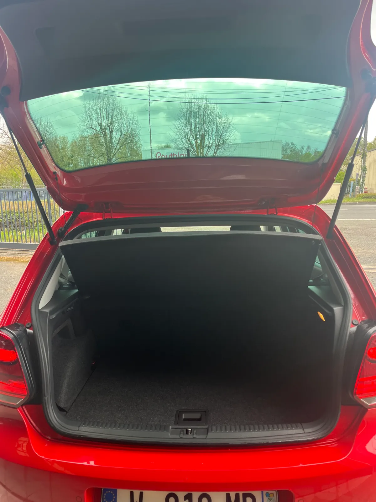 Volkswagen Polo — photo 3